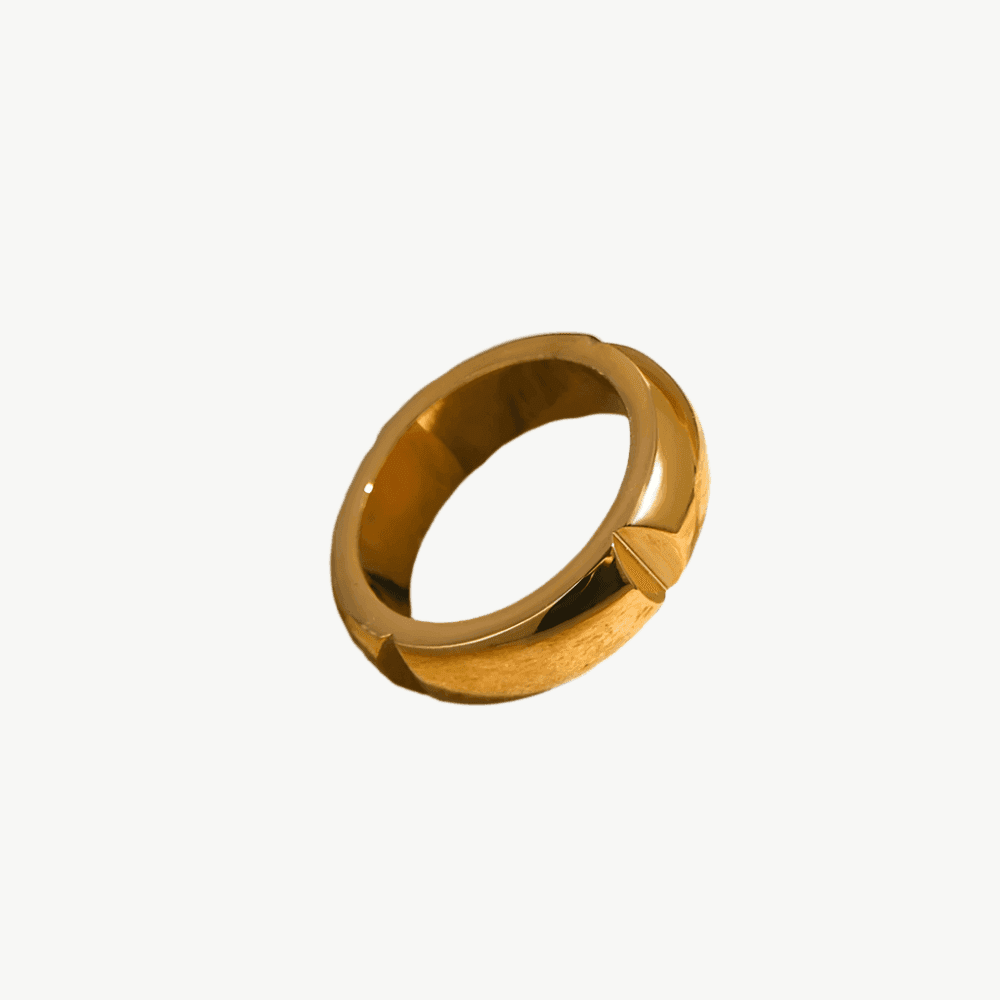 Concave Ring - Salt Lily