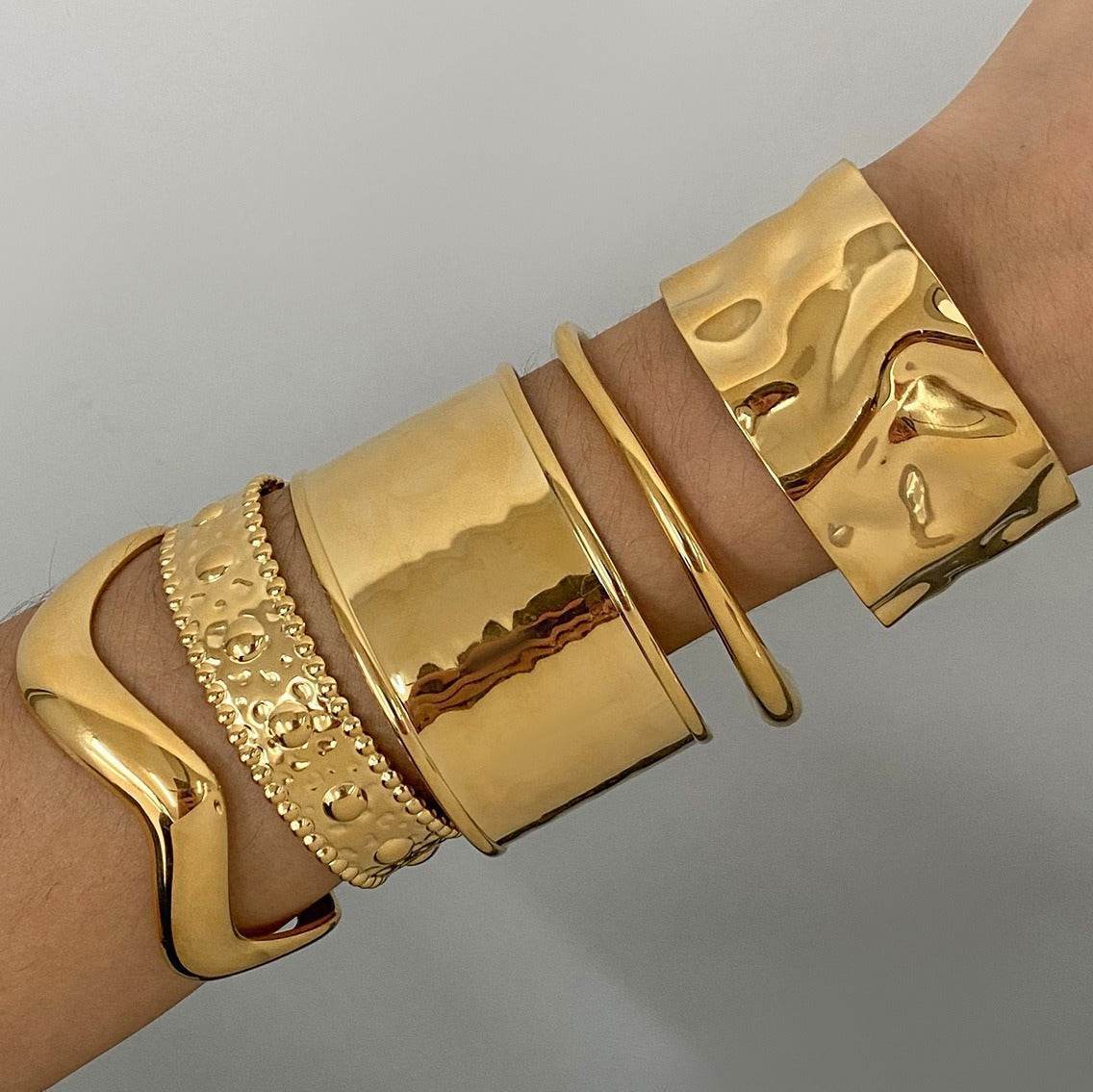 Nature Cuff Bracelet - Salt Lily