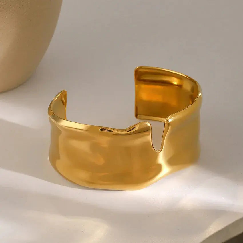 Notch Wide Cuff – 18K Gold - Salt Lily