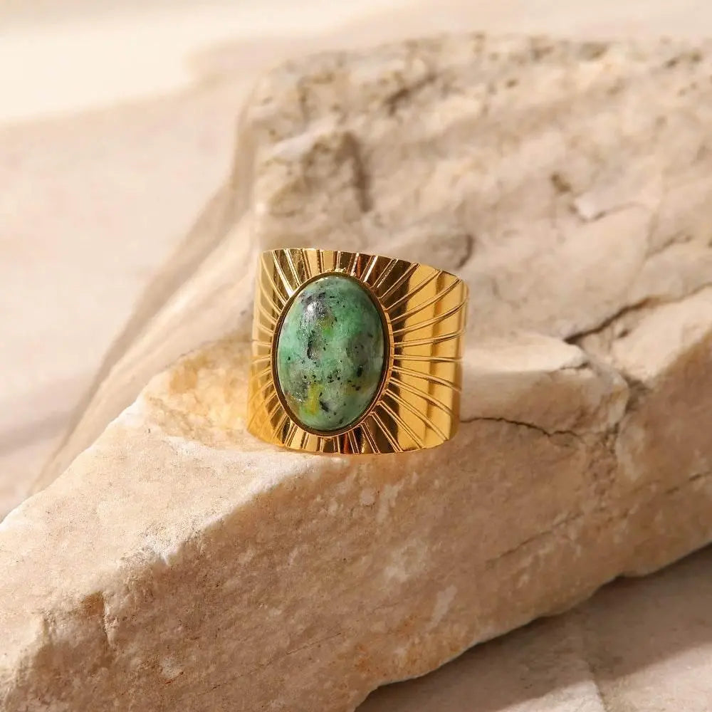 The Vintage Green Gemstone Ring - Salt Lily