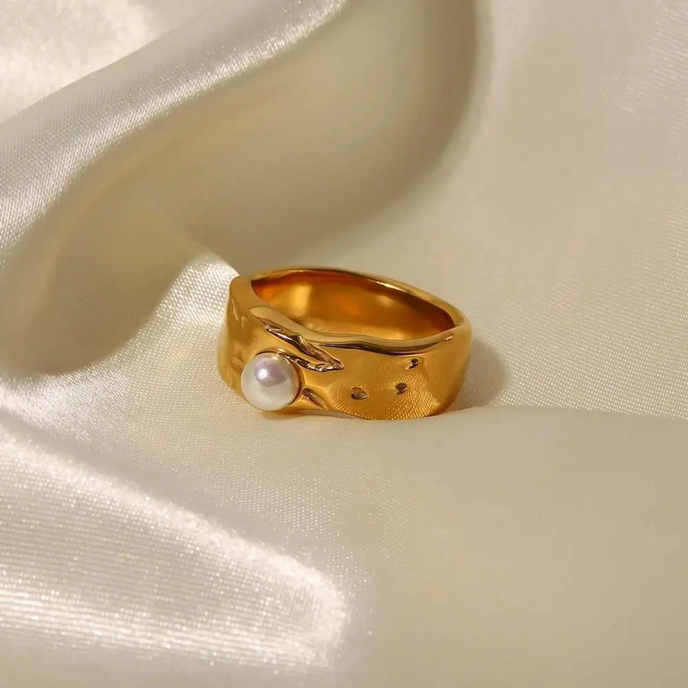 The Lava Pearl Ring - Salt Lily
