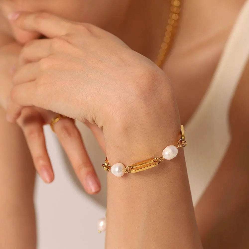 Clips & Pearls Bracelet - Salt Lily
