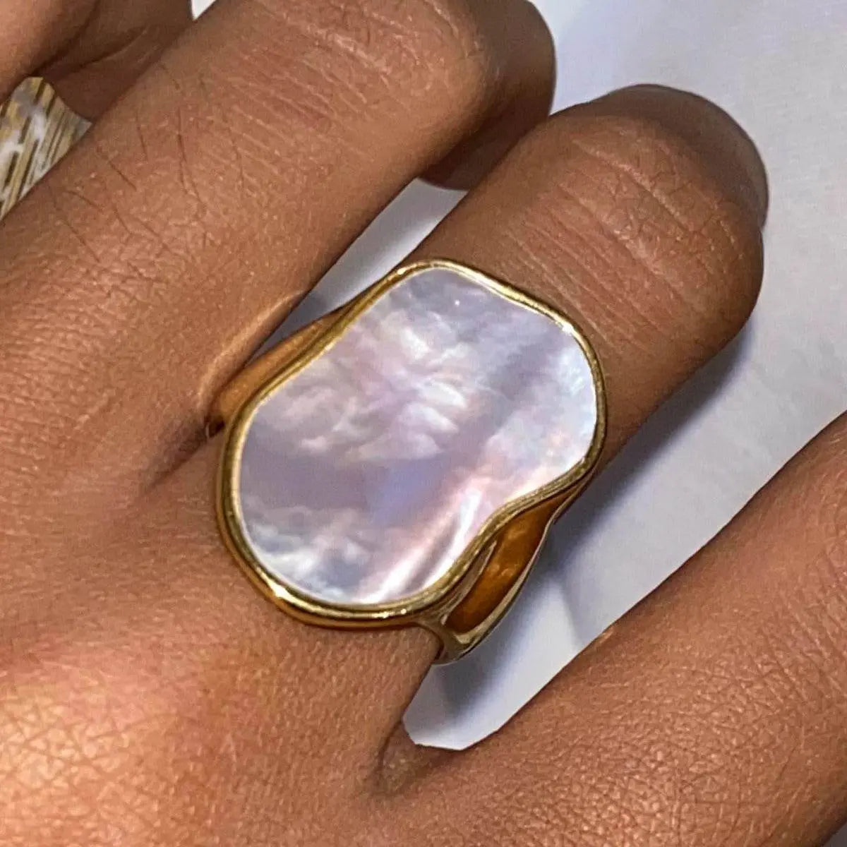 The Mother of Pearl Statement Ring - Salt Lily