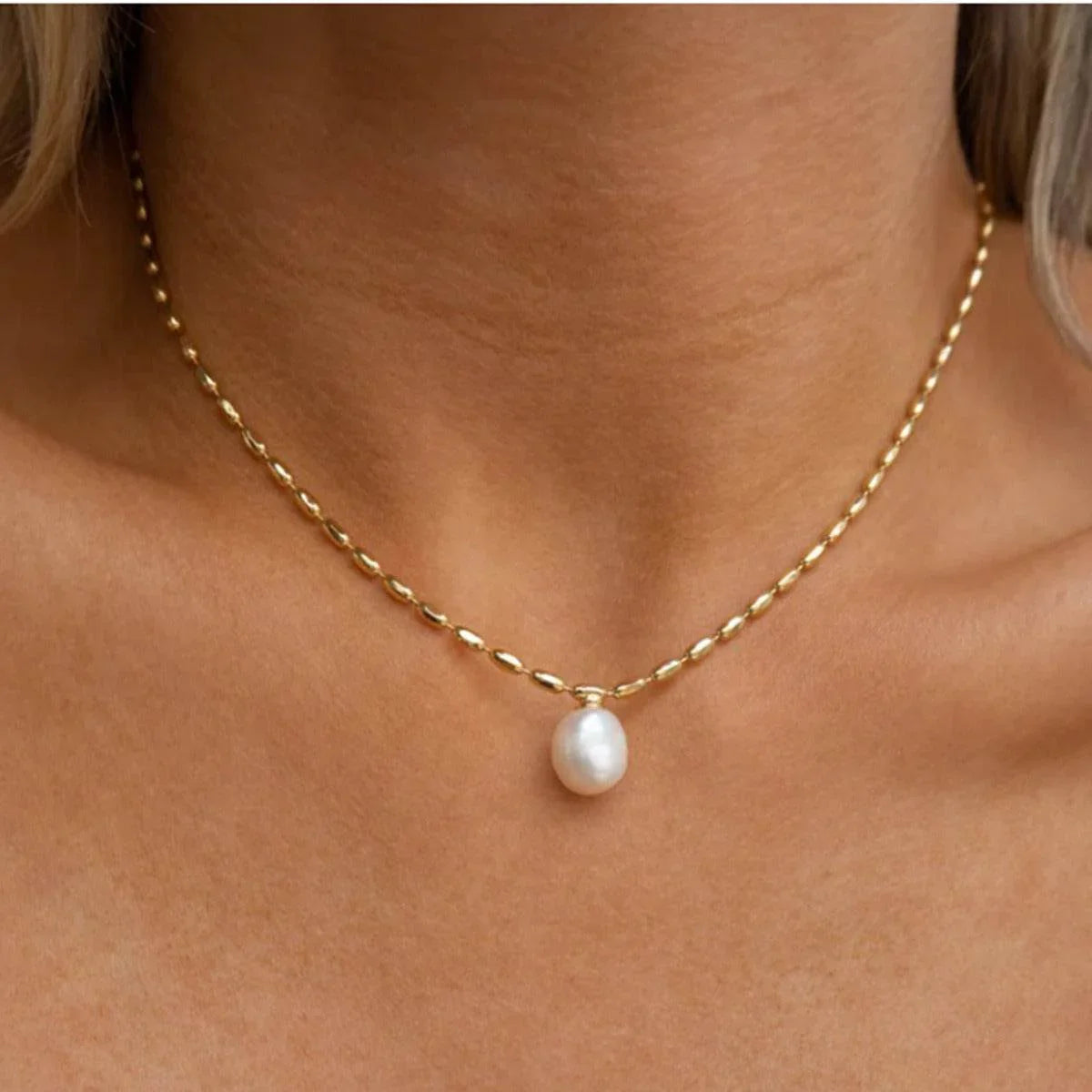 Minimalist Pearl & Gold Necklace - Salt Lily
