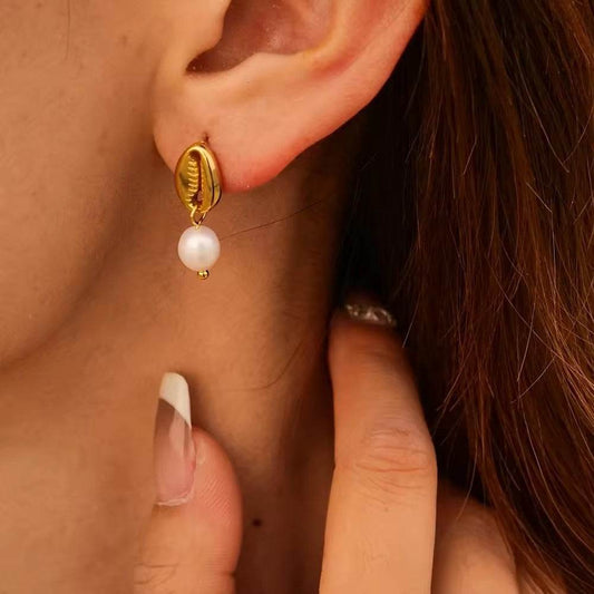 Gold Shell Earring - Salt Lily