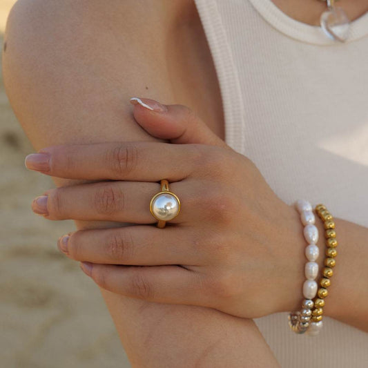 18K Gold Pearl Drop Ring - Salt Lily