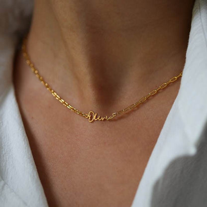 The Whisper Pendant - Necklace with customizable name design - Salt Lily