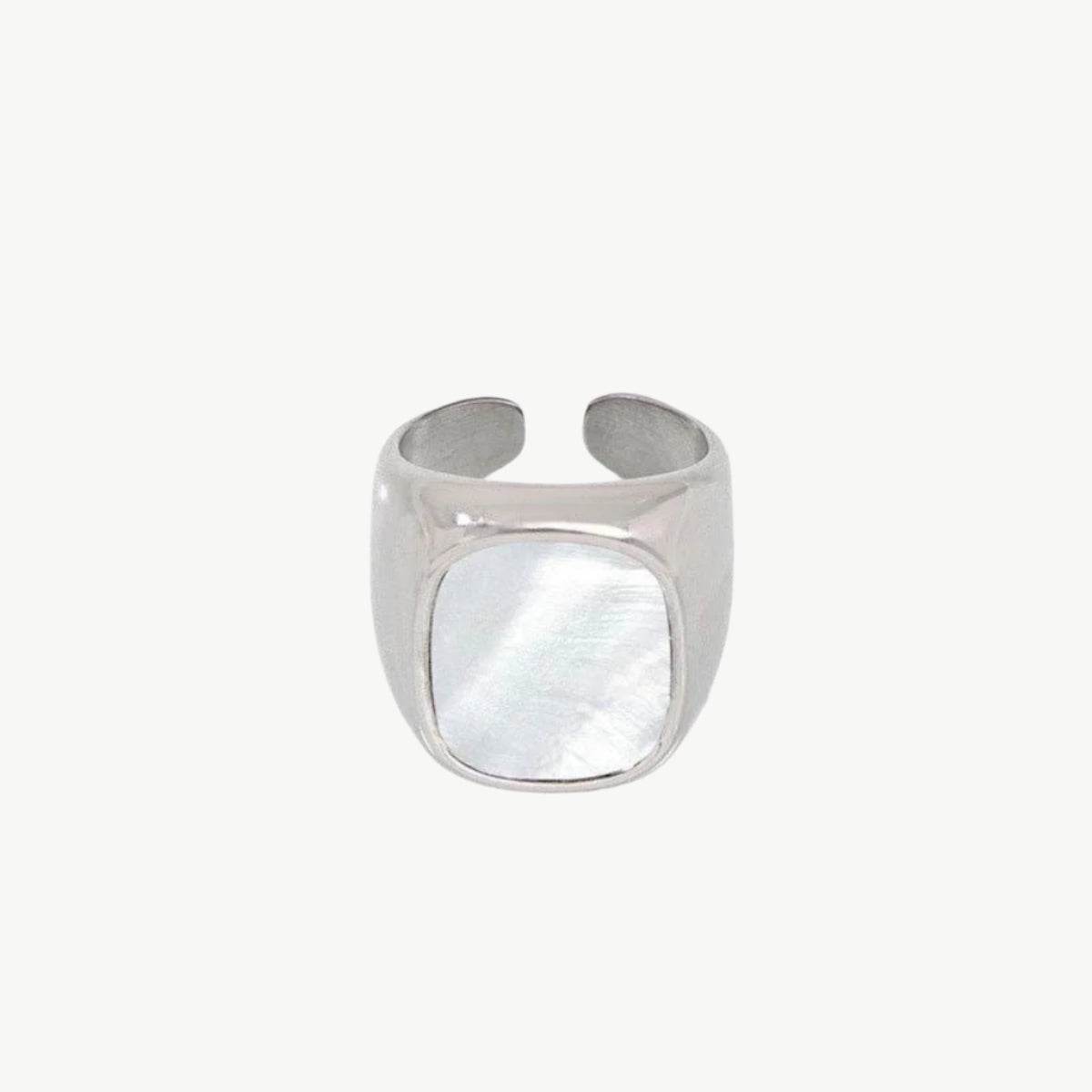 The Mother Ring - Salt Lily