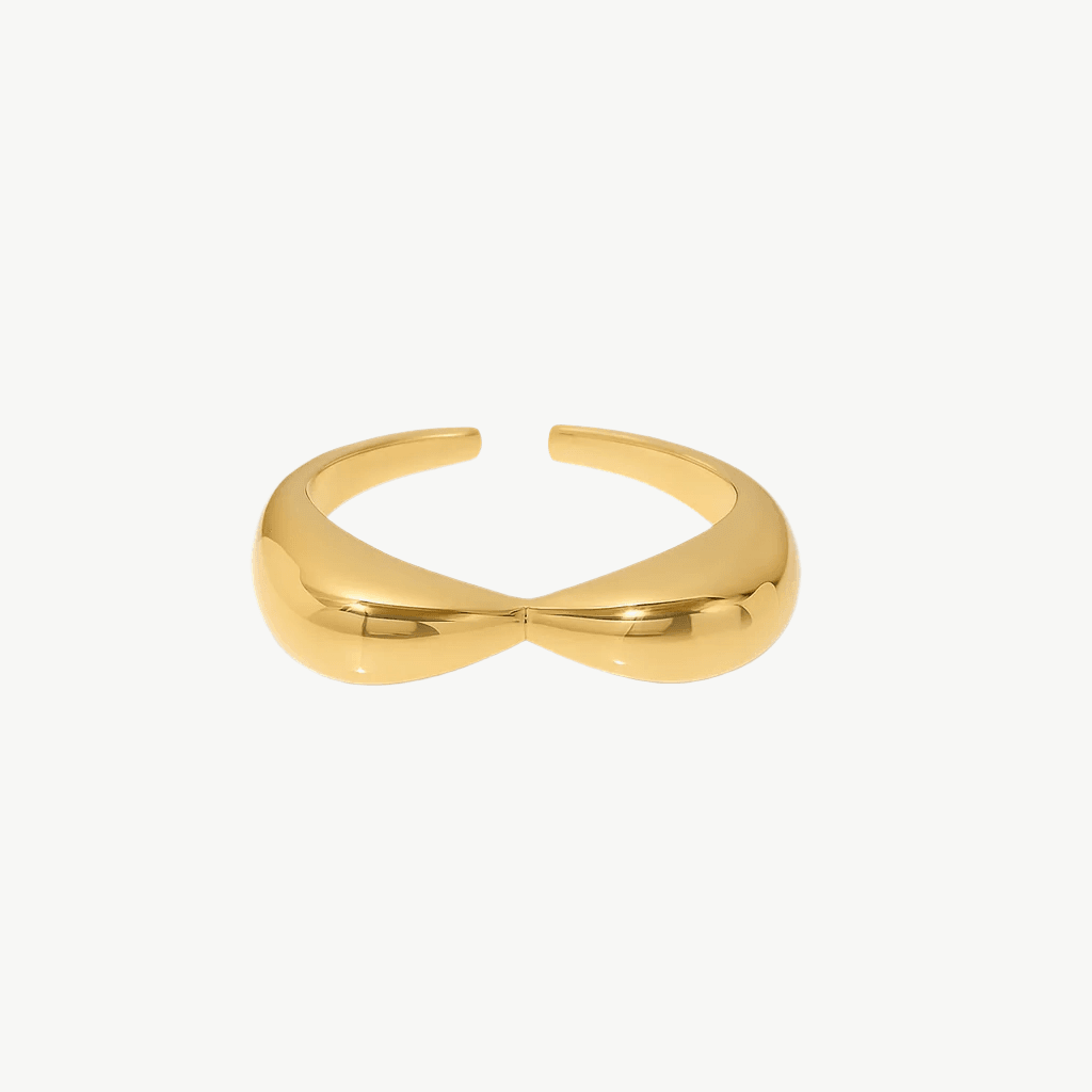 Muse Ring - Salt Lily