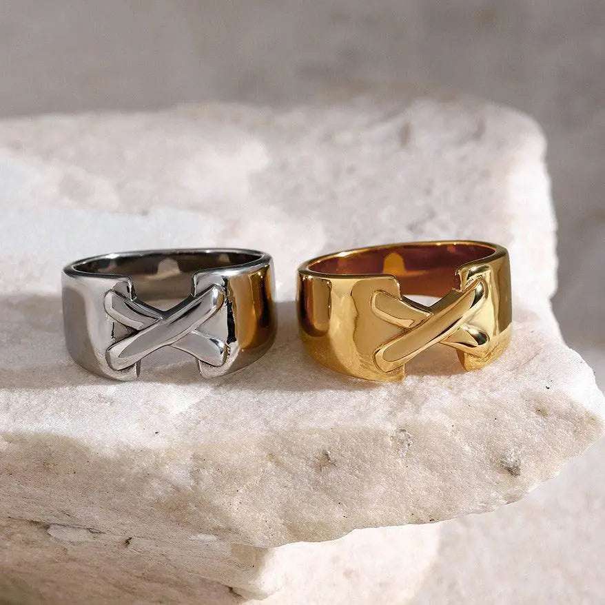 Axis Ring - Salt Lily