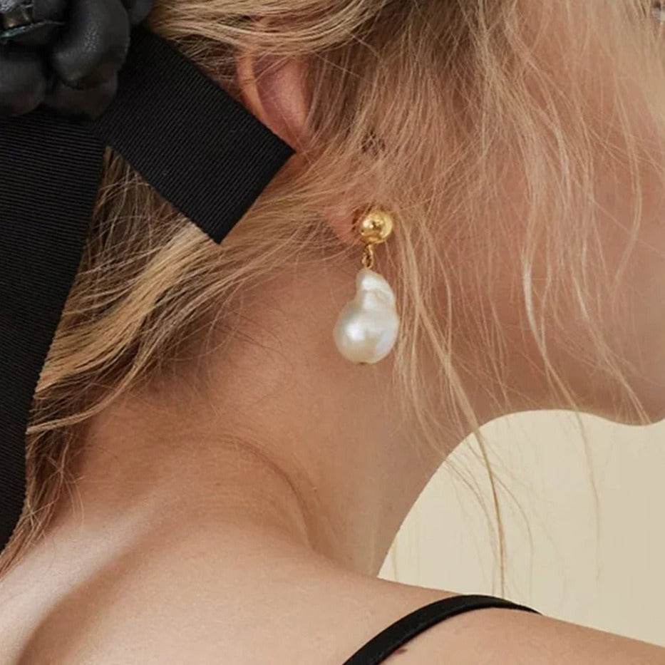 Pearl Pendant Earrings - Salt Lily