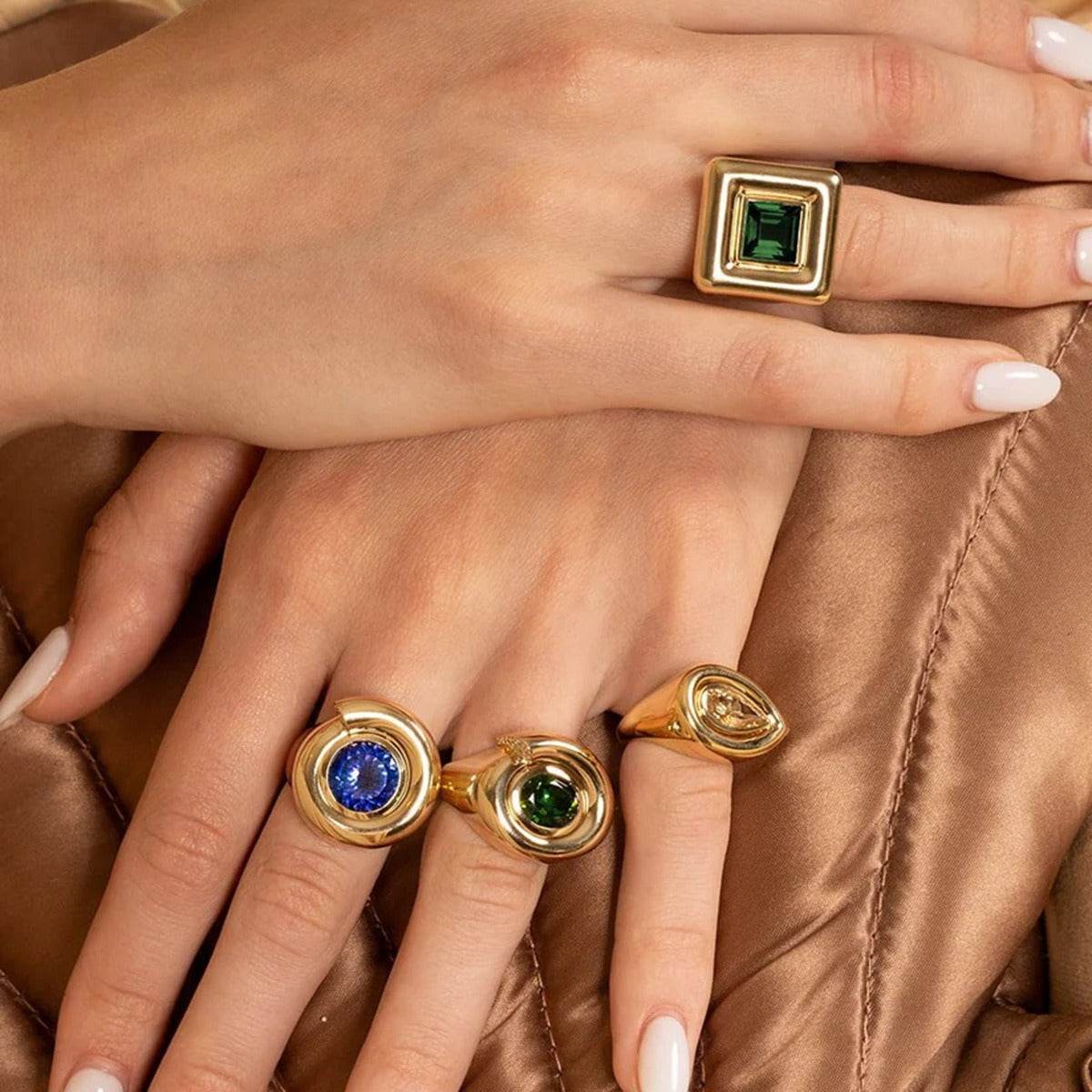 The Nova Ring – Square Gemstone in Gold - Salt Lily