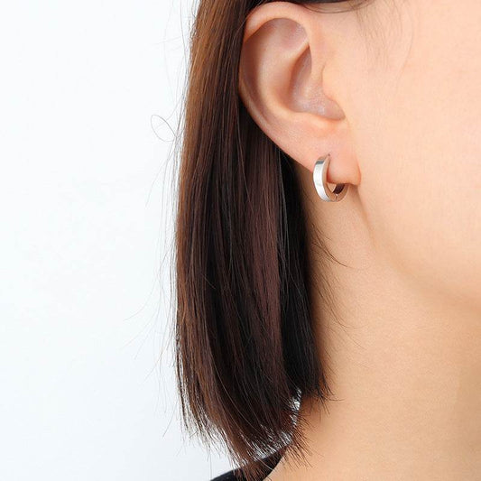 Simple Huggie Earrings - Salt Lily
