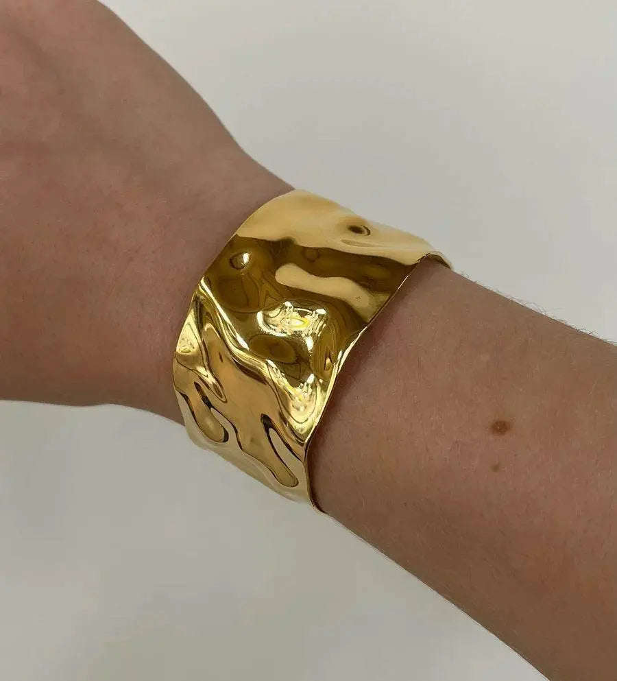 Nature Cuff Bracelet - Salt Lily